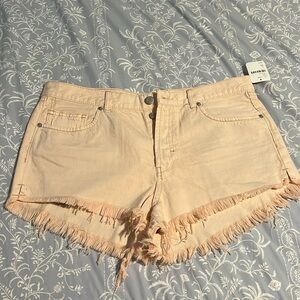 BRAND NEW WITH TAGS Free People Peachy Pink Denim Shorts